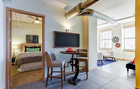 Dining Area at Arcade Apartments, Missouri